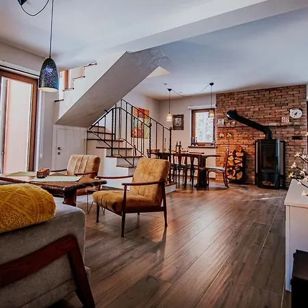 Luna Chalet
