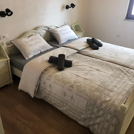 Luna Chalet