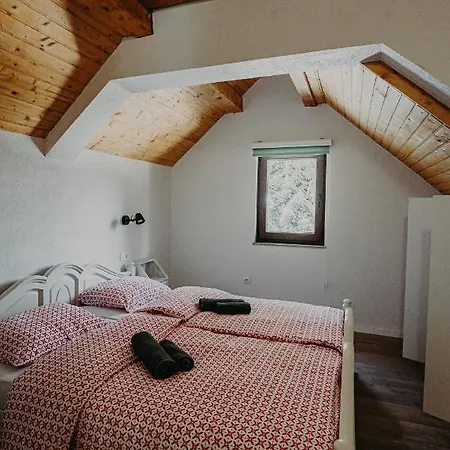 Luna Chalet